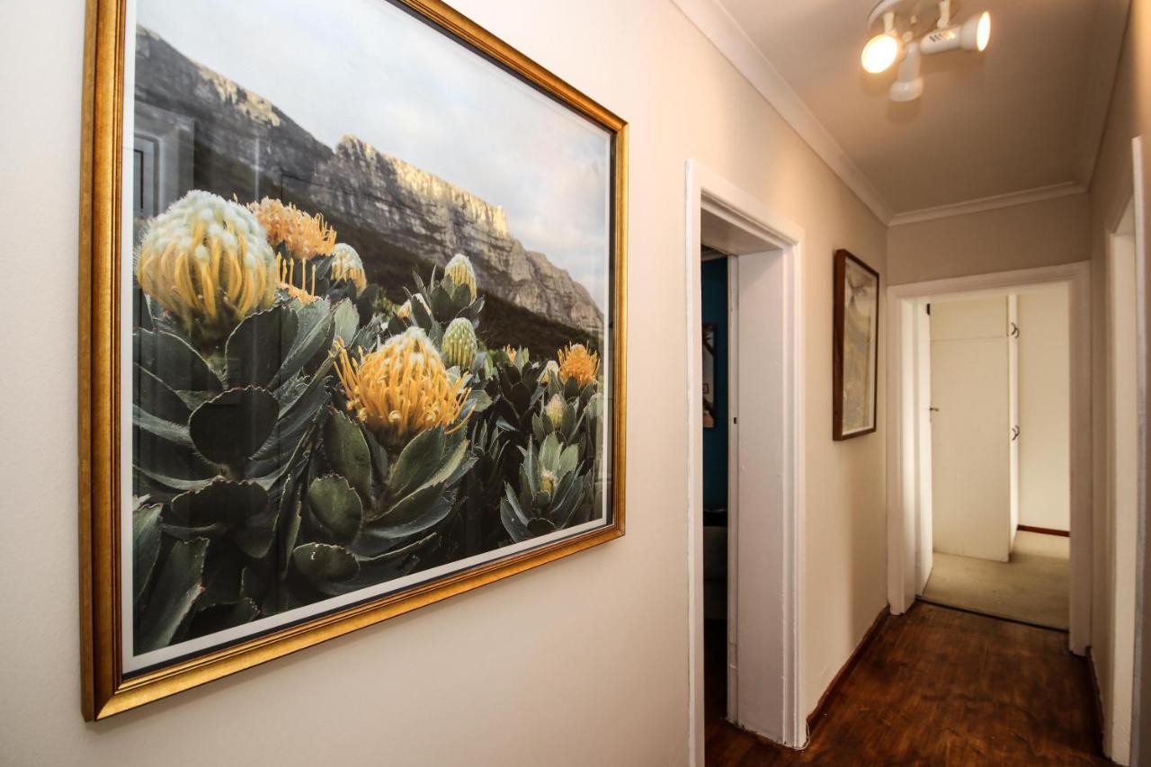 Holiday Home In Sea Point, Fresnaye Cidade Do Cabo Exterior foto